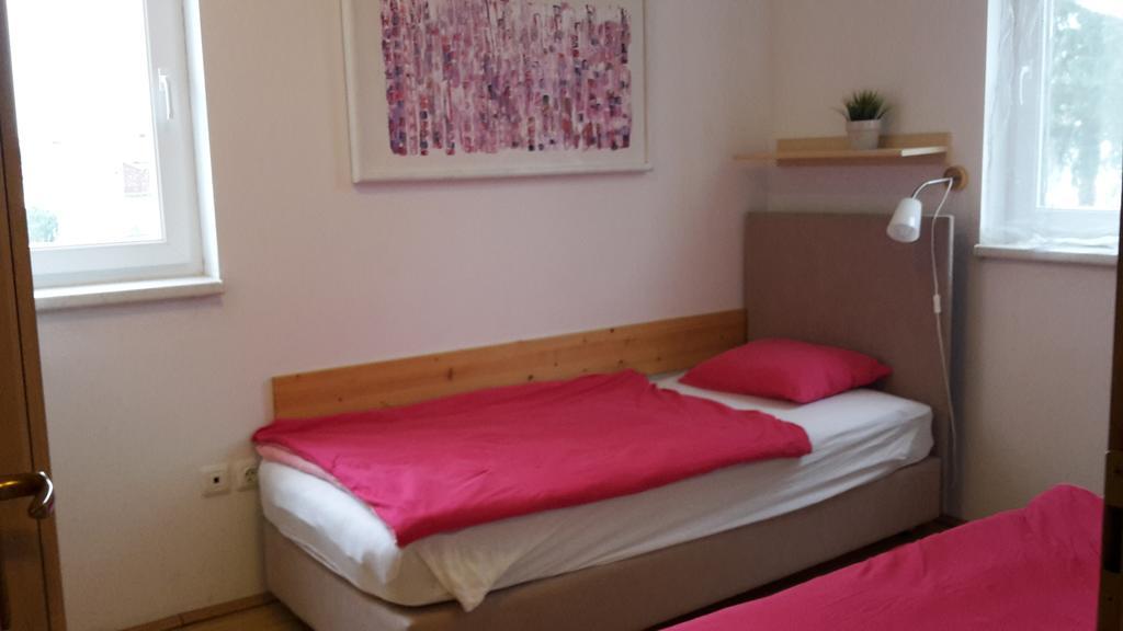 Apartments Henc Novigrad  Екстер'єр фото